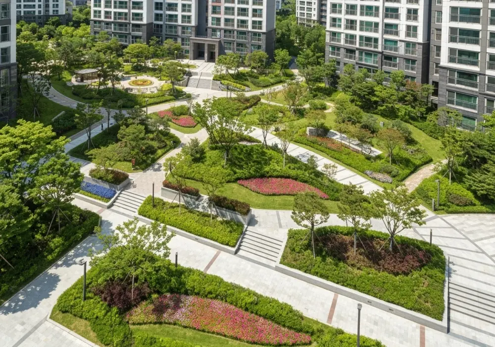 Commercial Landscape